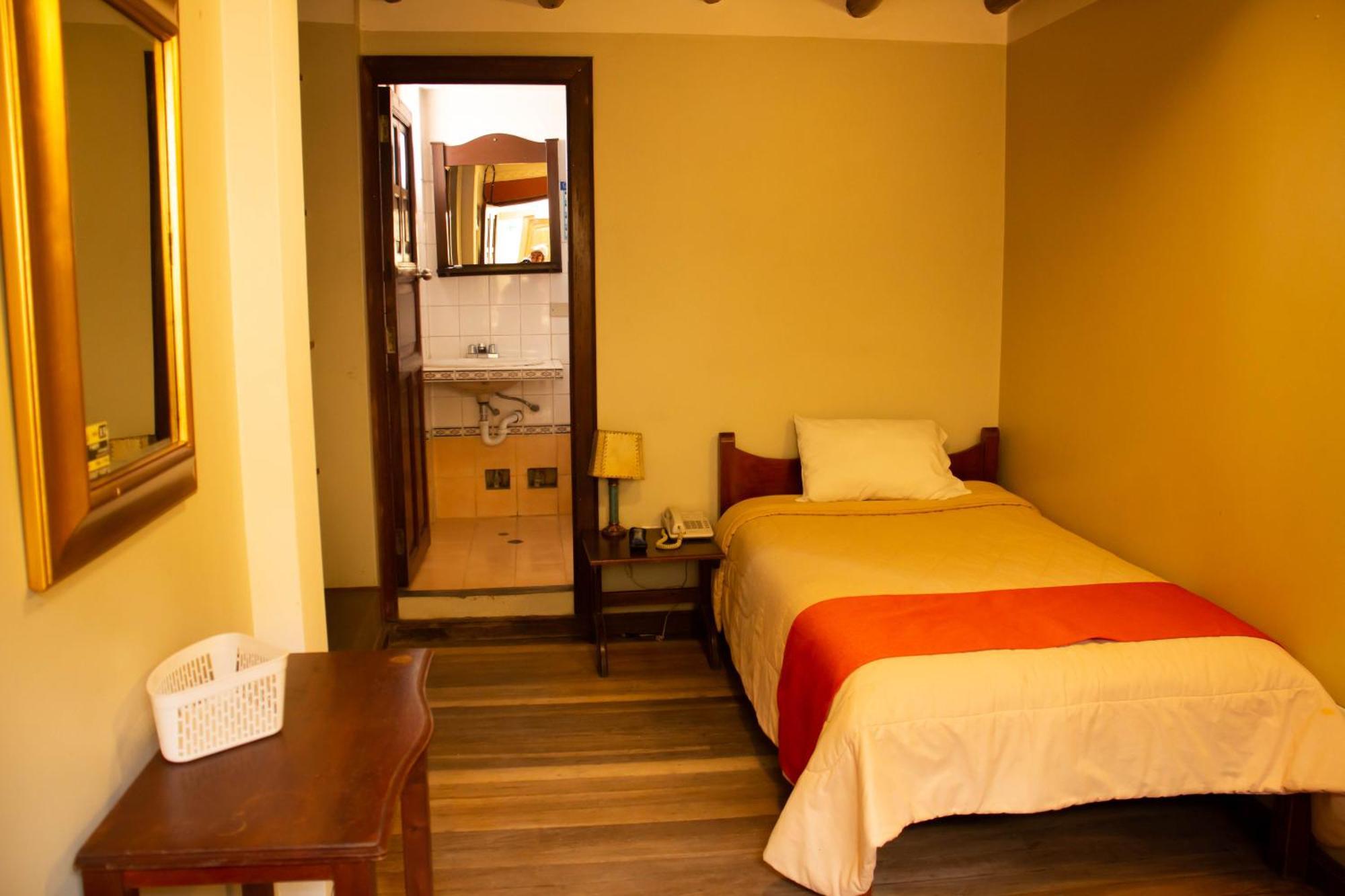 Casa Bonita Colonial Hotel Cajamarca Bagian luar foto
