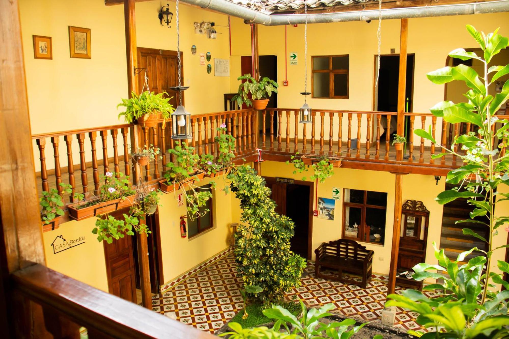 Casa Bonita Colonial Hotel Cajamarca Bagian luar foto